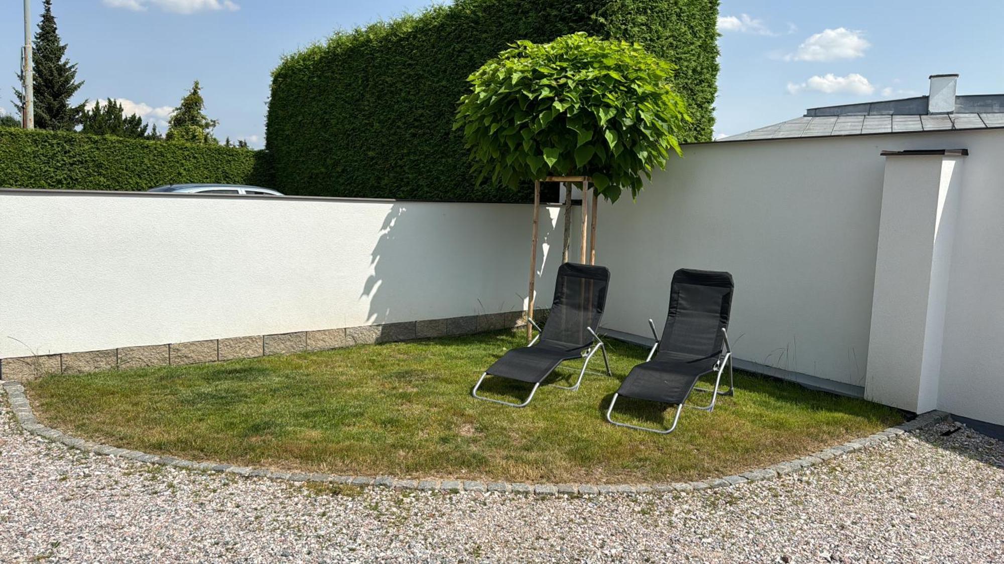 Nova Tyrsova Apartment *